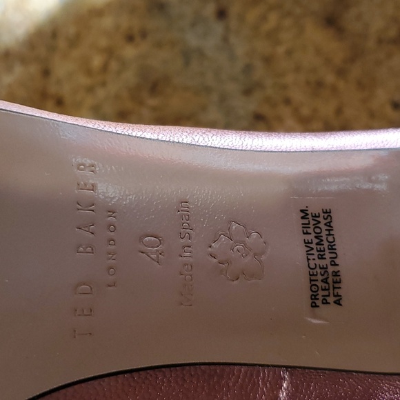 Ted Baker London Ryal Metallic Bow Court Pump sz 10 - Picture 8 of 8